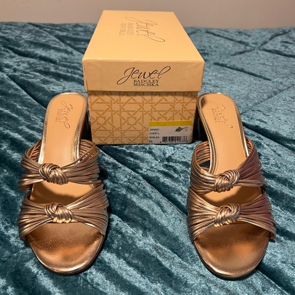 JEWEL BAGDLEY MISCHKA  women gold block heel sandals/size 6.5 - Picture 11 of 12